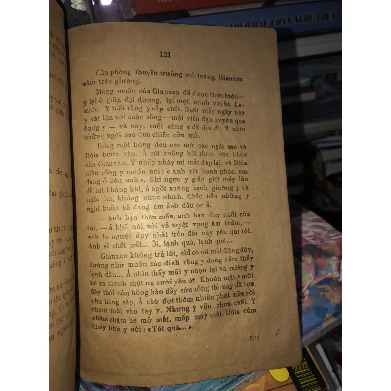 Tua chiếu khủng khiếp của kỹ sư Garin - Alêchxây Tônxtôi 973151