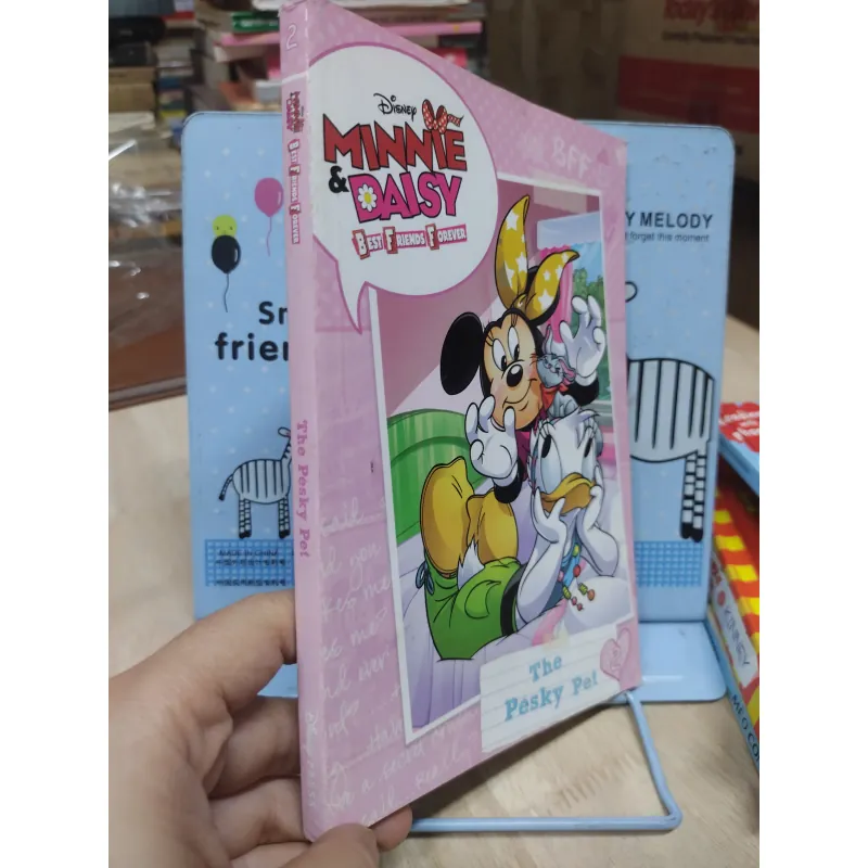 Sách ngoại văn: Minnie & Daisy Best Friend Forever - the Perky Pet 972039