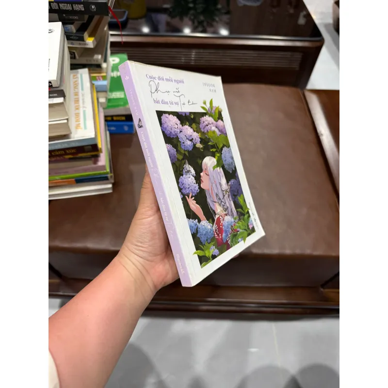 Cuộc đời mỗi người phụ nữ bắt đầu từ sự tự tôn- K5 1035058