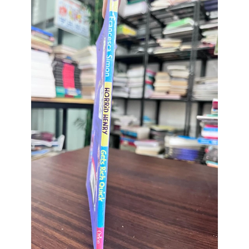 Horrid Henry Gets Rich Quick - Francesca Simon - Francesca Simon 957540