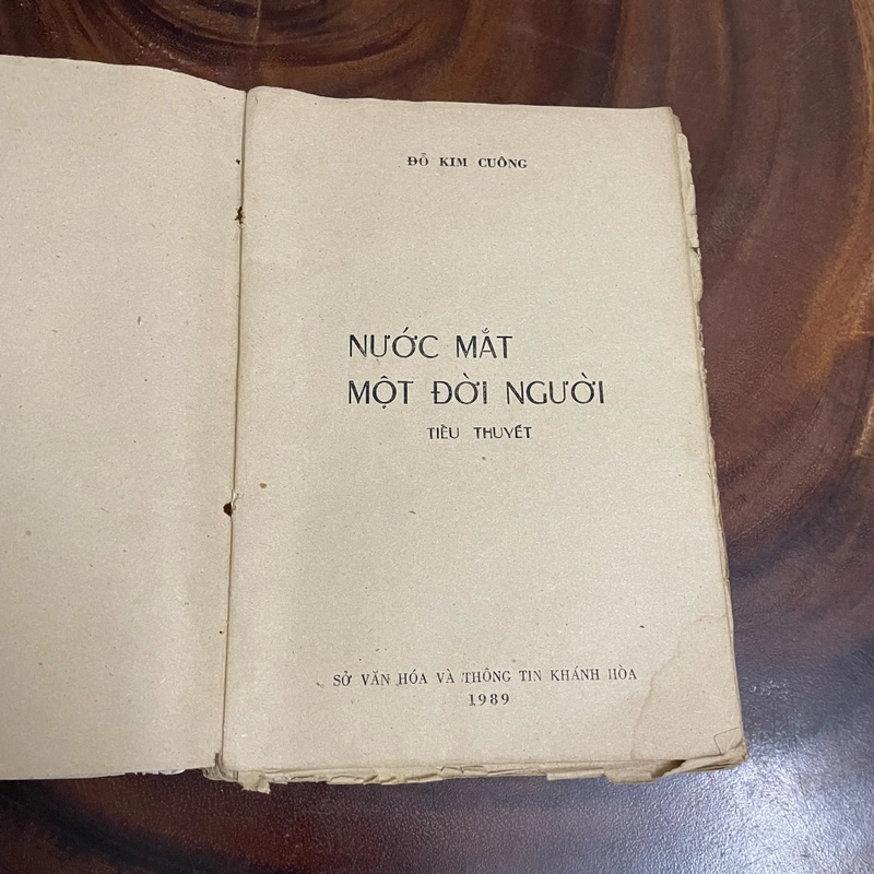 II Tựa sách: Nước Mắt Một Đời Người - Đỗ Kim Cuông - 1989 462828