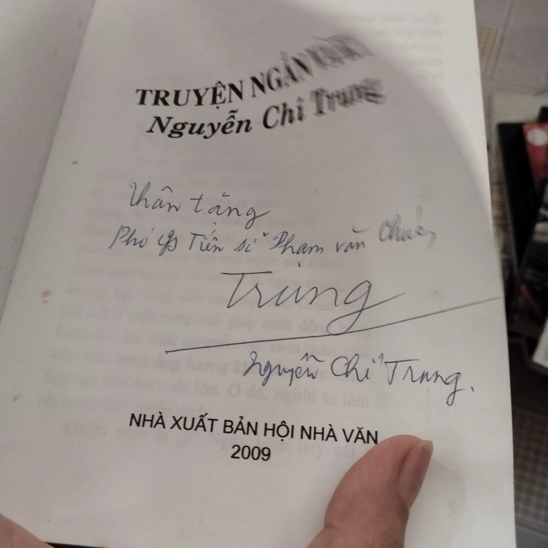Truyện và Ký Nguyễn Chí Trung  552189