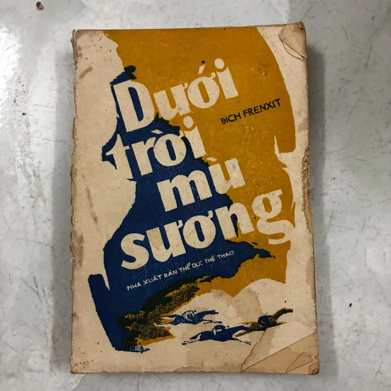 Dưới trời mù sương 1025109