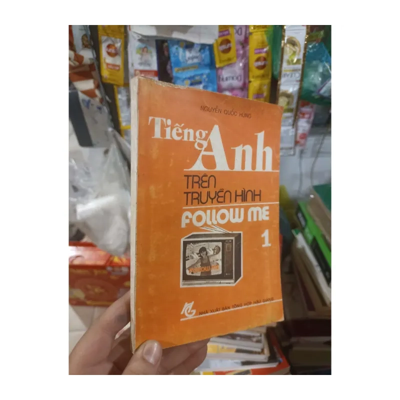 Bộ 2 cuốn tiếng Anh trên truyền hình - Quốc Hùng 1989 979453