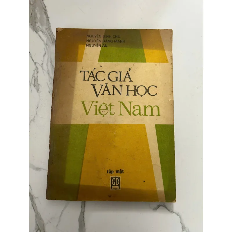 Tác Giả Văn Học Việt Nam – Tập Một 718265
