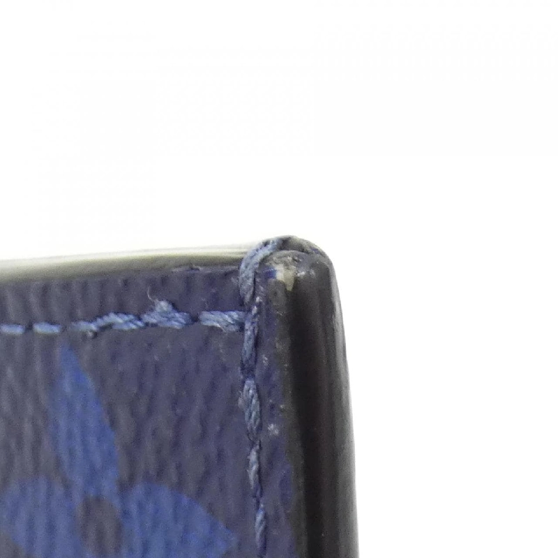 Ví đựng tiền xu và thẻ Louis Vuitton Taiga Lama M30270 620372