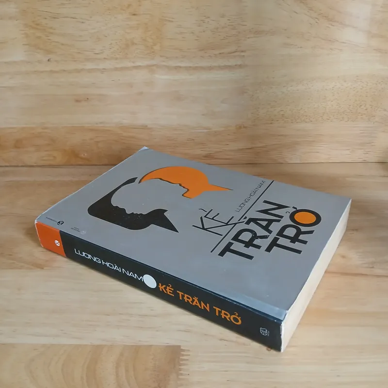 Kẻ Trăn Trở - Lương Hoài Nam 704190