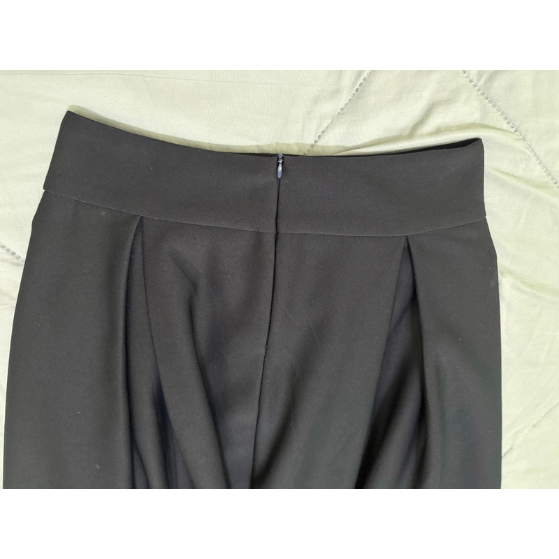 Váy xếp ly to, size M lưng chết dây kéo sau lưng 463423
