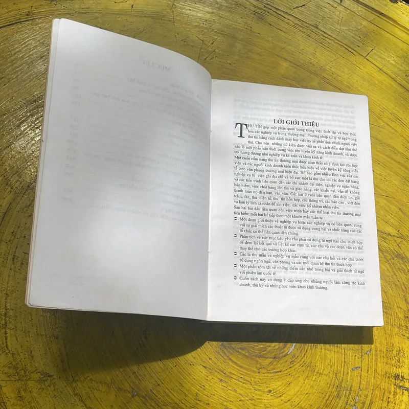 CẨM NANG THƯ TÍN THƯƠNG MẠI HIỆN ĐẠI (ANH- VIỆT)- LÊ MINH CẨN 602372