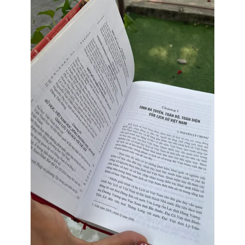 PHAN HUY LÊ: LỊCH SỬ VÀ VĂN HOÁ VIỆT NAM TIẾP CẬN BỘ PHẬN - PHAN PHƯƠNG THẢO tuyển chọn 1029126