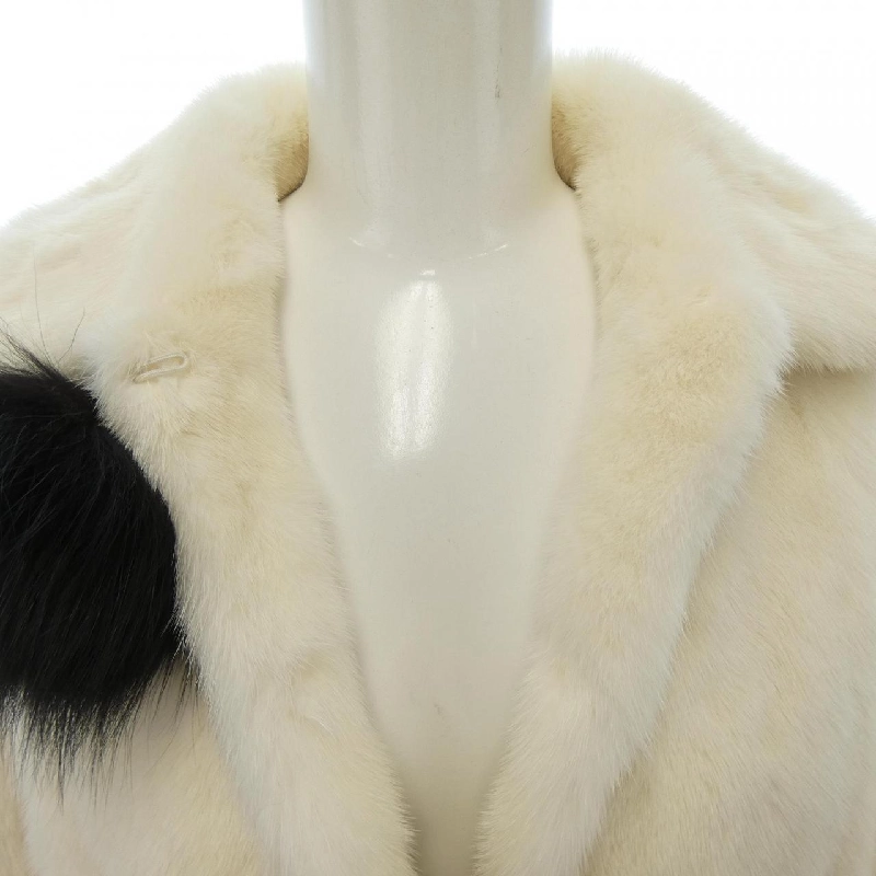 【Khuyến mãi】Áo khoác SAINT LAURENT 641305