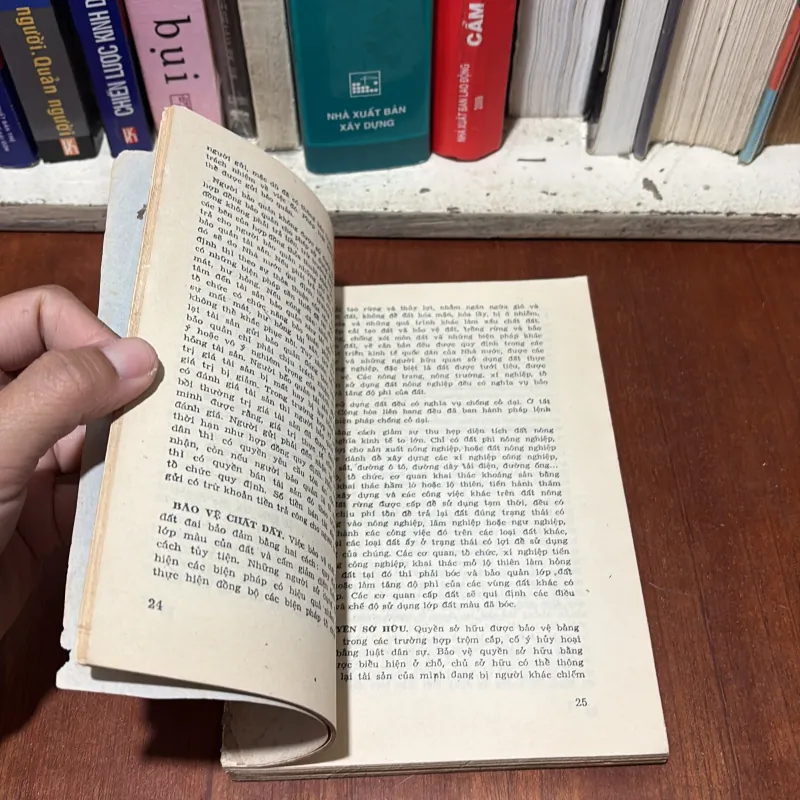 [Có Thể Là Bản Photo] - II Sách Pháp Luật: Thuật Ngữ Pháp Lý Phổ Thông (2 Tập) - 1986•1987 755364