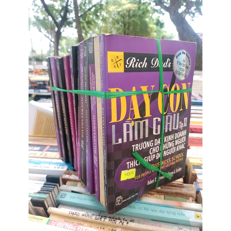 DẠY CON LÀM GIÀU - ROBERT T.KIYOSAKI 
 518550