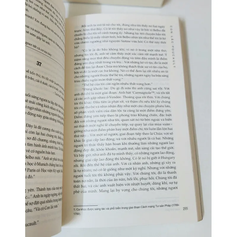 "Con lắc của Foucault"
- Tác giả: Umberto Eco (643 trang - size 16x24cm) 705336