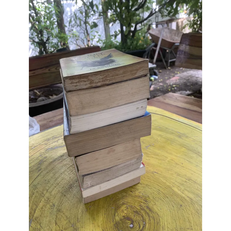 COMBO HARRY POTTER TRỌN BỘ 8 tập - J.K. ROWLING 936542