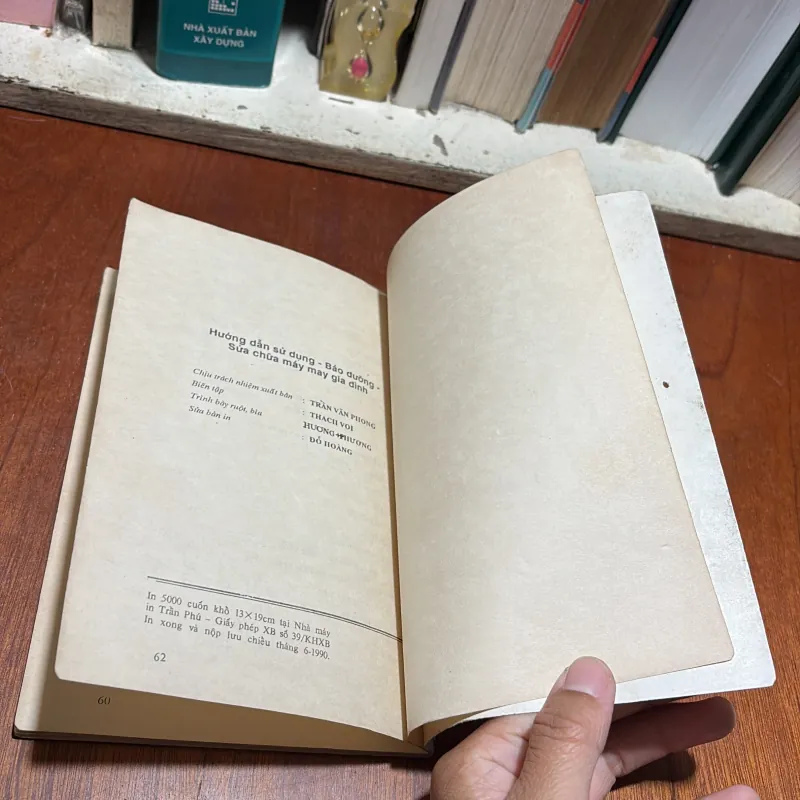 II Hướng Dẫn Sử Dụng Bảo Dưỡng Sửa Chữa Máy May Gia Đình - KS. Trần Tấn Tiếp - 1990 926879