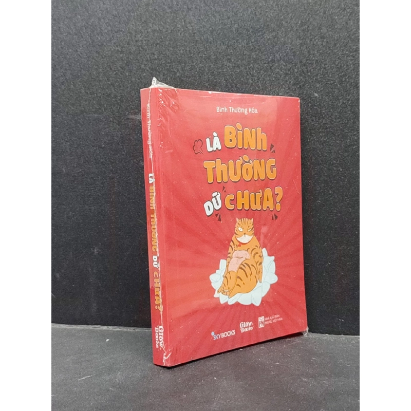 Là bình thường dữ chưa ? mới 90% còn seal, tróc bìa nhẹ HCM1406 Bình Thường Hóa SÁCH VĂN HỌC 915569