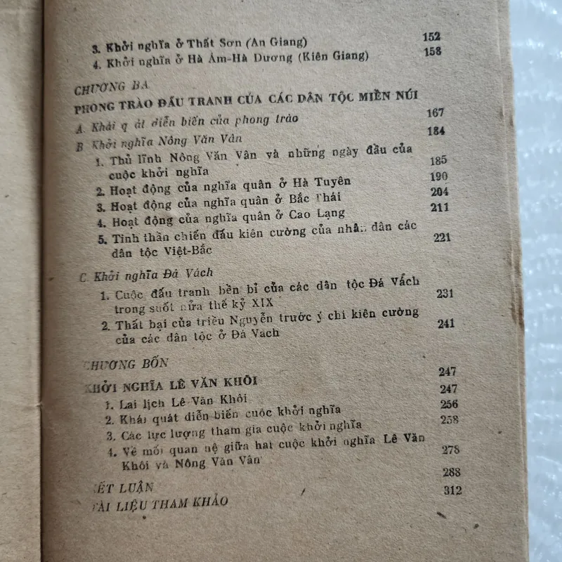 Phong trào nông dân việt nam nửa đầu thế kỷ XIX | Nguyễn phan quang  1022033