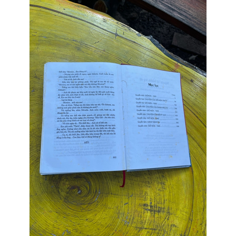 NGƯỜI LỮ HÀNH KỲ DỊ- HAROLD ROBBINS 547156