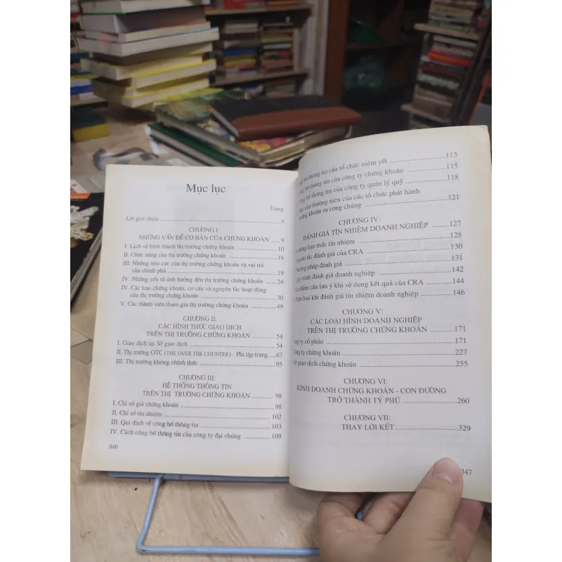 Sách: Chứng khoán và con đường làm giàu - TG: Phan thế Hải (B1) 778048