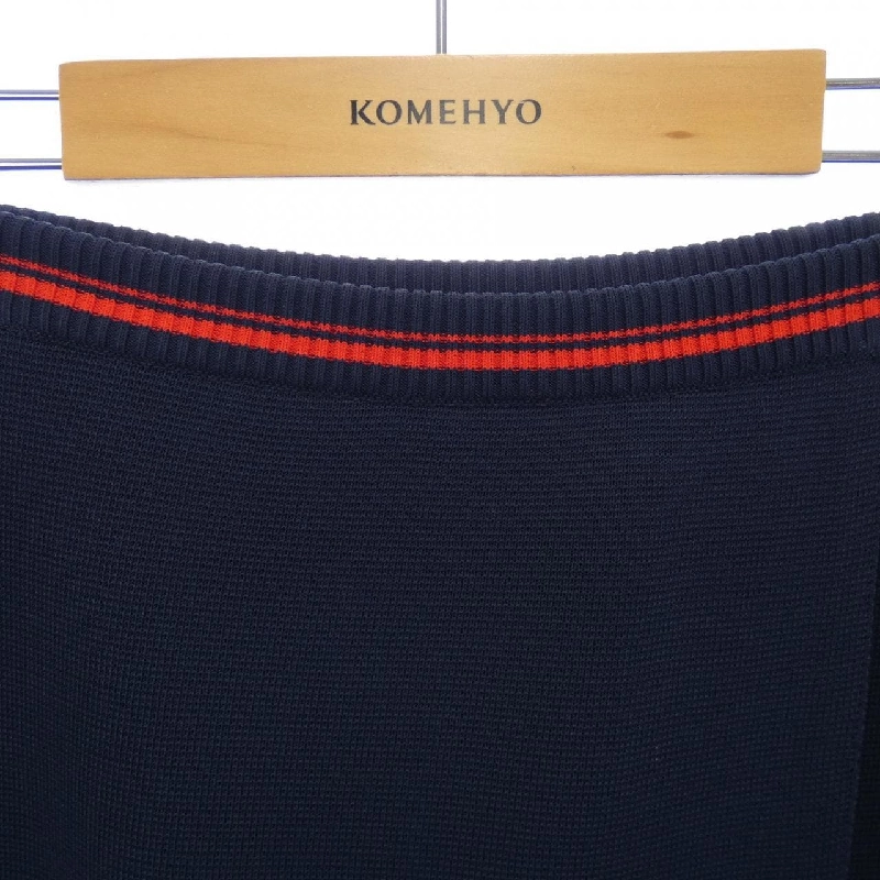 Chân váy MIU MIU - Hàng hiệu Authentic 654640