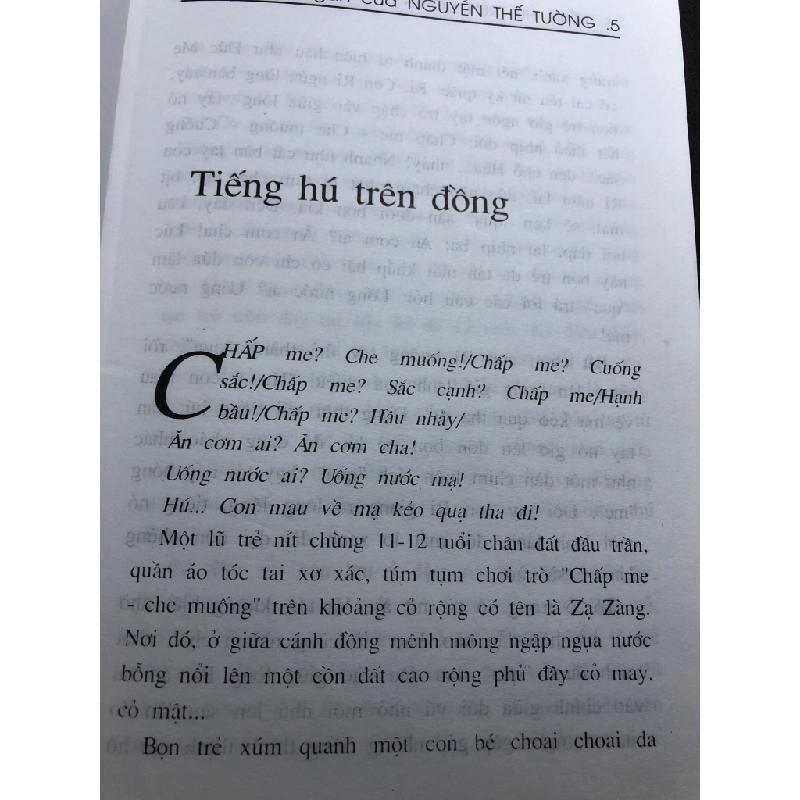 Người đàn bà không hóa đá 2005 mới 70% ố bẩn nhẹ Nguyễn Thế Tường HPB0906 SÁCH VĂN HỌC 161835