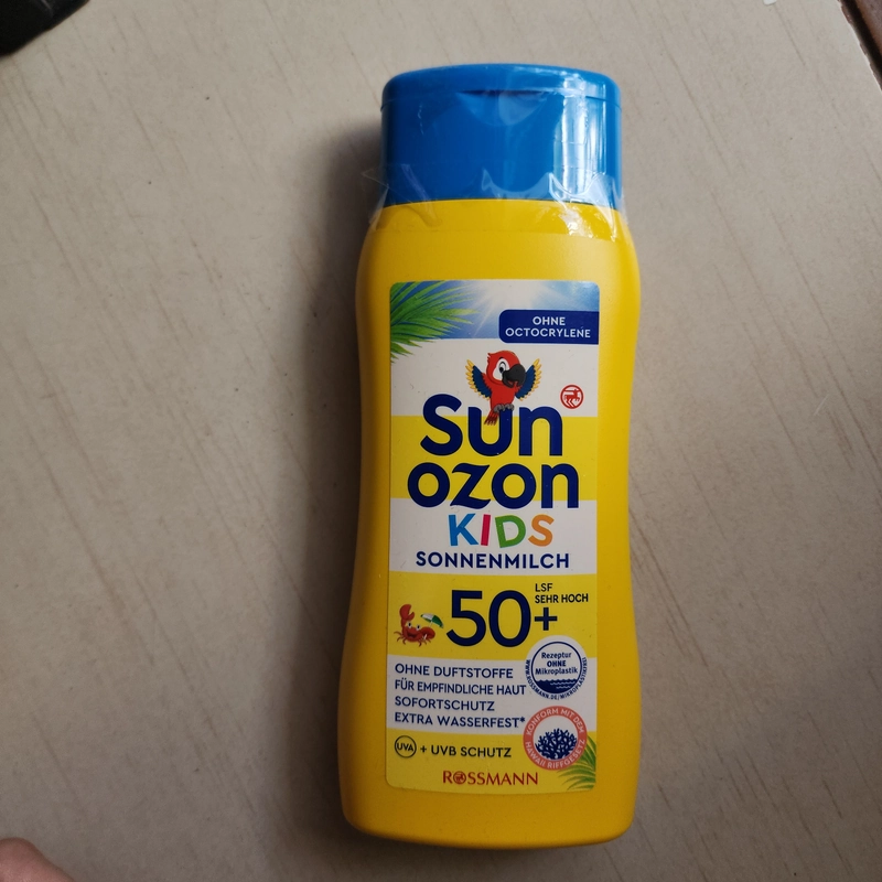 Kem chống nắng Rossmann Kids 50+ 544491