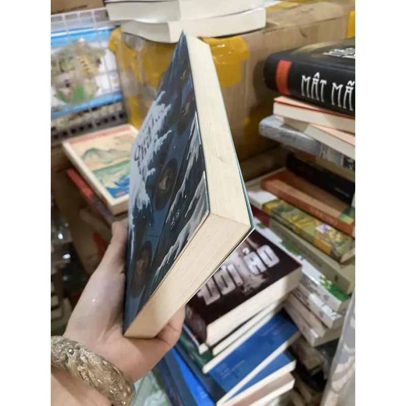 Quái thú" của tác giả C.J. Skuse 1000679