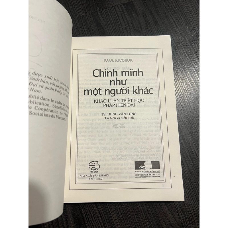 Chính mình như một người khác 308887