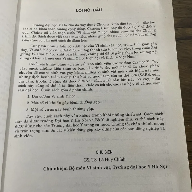 VI SINH VẬT HỌC . LÊ HUY CHÍNH,380 trang khổ lớn  993200