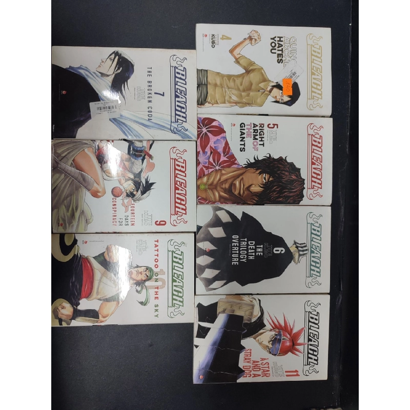 Bộ 7 cuốn (tập 4, 5, 6, 7, 9, 10, 11) Bleach mới 70% ố vàng HCM1406 Tite Kubo TRUYỆN TRANH 915353