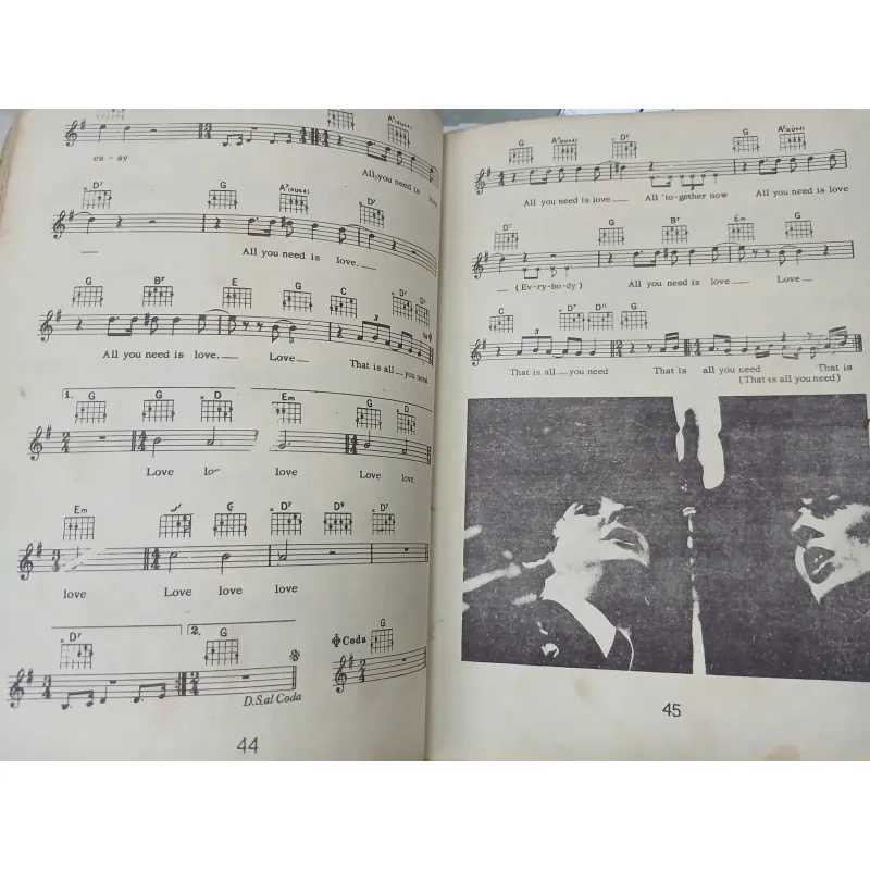 152 CA KHÚC ĐỂ ĐỜI CỦA TỨ QUÁI BEATLES 588229