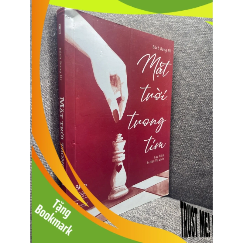 (TẶNG BOOKMARK) Mặt trời trong tim Bách Bang Ni 2019 mới 90% RBK1704 947688