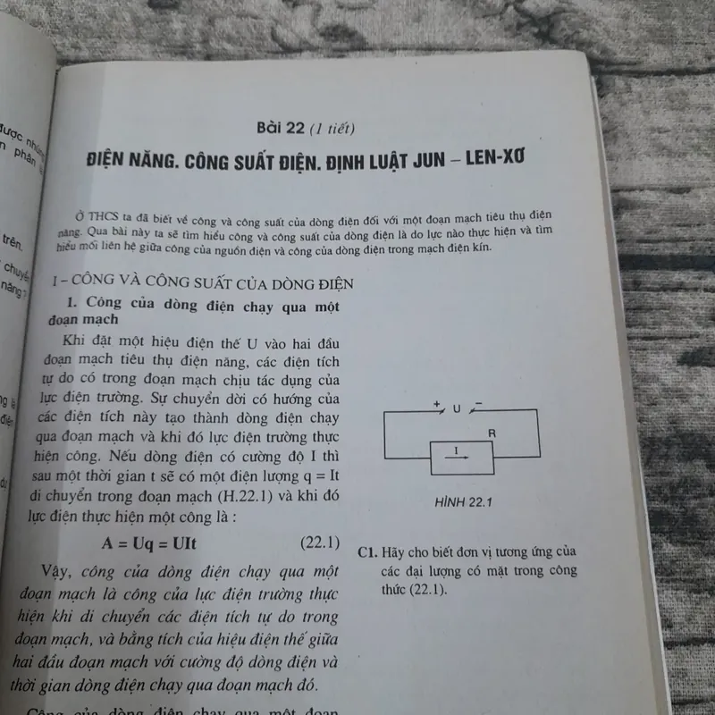 Vật lý và Bài tập Vật lý 11. Ban Khoa học tự nhiên. Chủ biên Giáo sư Lương Duyên Bình... 735486