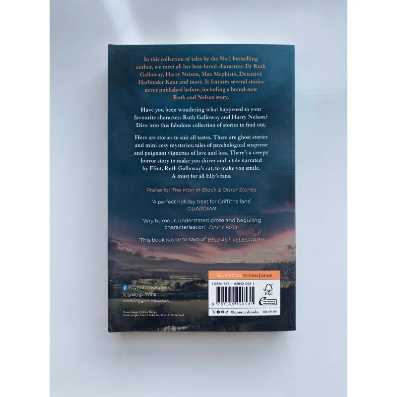 The Man in Black and Other Stories - Elly Griffiths 1007175