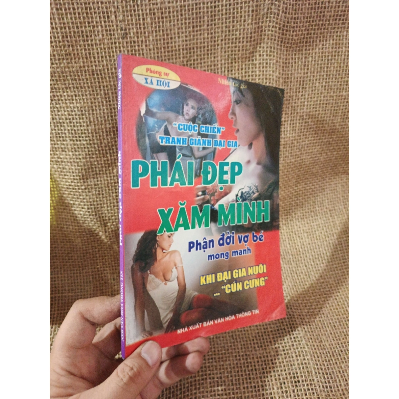 Phái đẹp xăm mình 2010 mới 80% ố(Sách văn học) HLSC2404 1028311