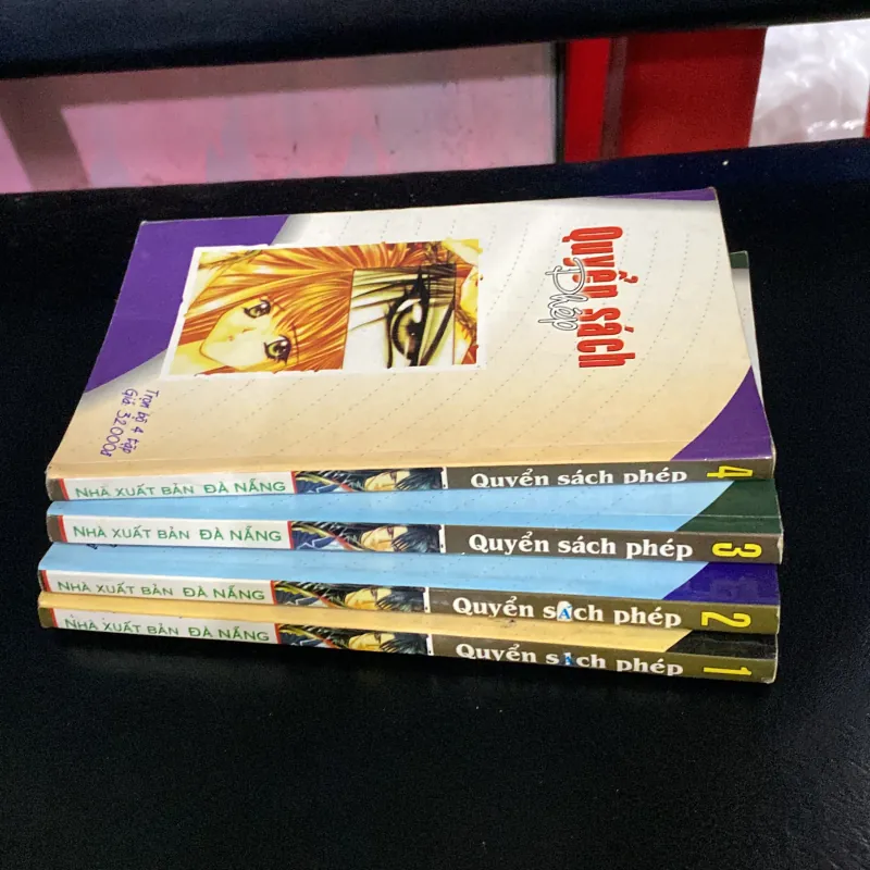 Quyển sách phép gồm 4 tập 1029604