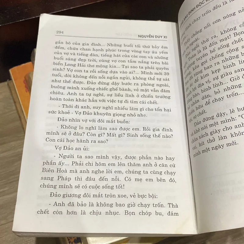 ĐẰNG SAU DINH ĐỘC LẬP, NGUYỄN DUY XI (XB 2005) 606481