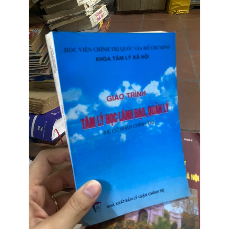 Sách Giáo trình tâm lý học lãnh đạo, quản lý 311851