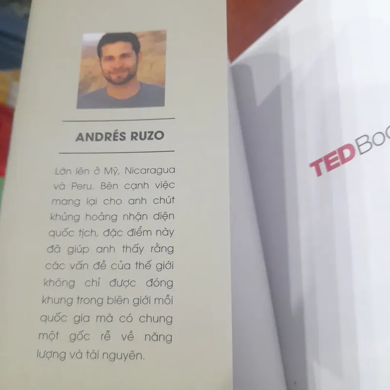 Andrés Ruzo - KỲ BÍ dòng sông trôi trong lòng AMAZON 602728