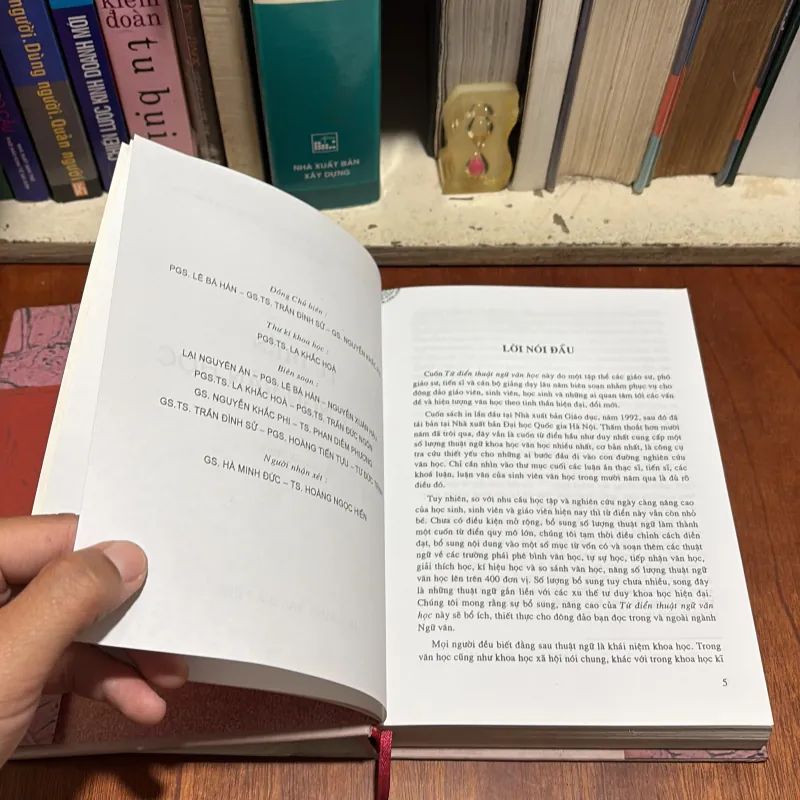 [Bìa Cứng, Có Highlight Và Bút Tích] - II Từ Điển Thuật Ngữ Văn Học - 2004 907598