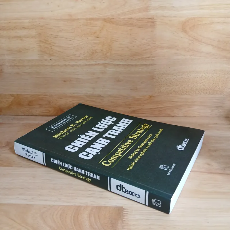 Chiến Lược Cạnh Tranh (Competitive Strategy) - Micheal E. Porter 320675