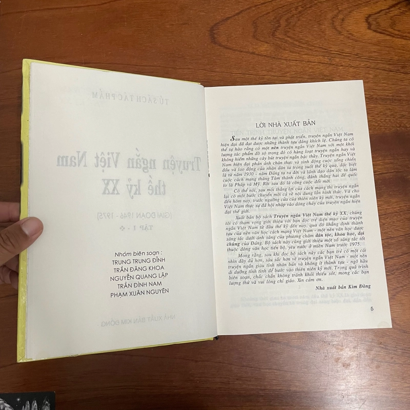II Tựa sách: Truyện Ngắn Việt Nam Thế Kỷ XX _ Giai đoạn 1946 - 1975 (Tập 1) - 2002 479671