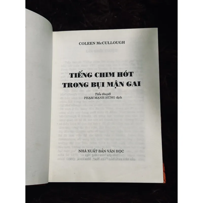 Tiếng chim hót trong bụi mận gai 786021