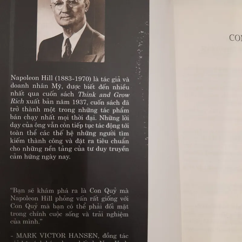 Chiến thắng con quỷ trong bạn của Napoleon Hill 574987