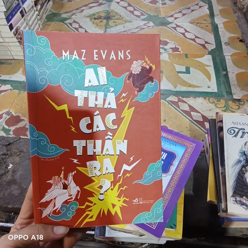 Ai Thả Các Thần Ra? Max Evans 574114