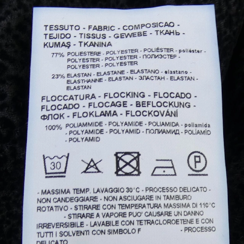 Quần EMPORIO ARMANI - Hàng hiệu Authentic 881963