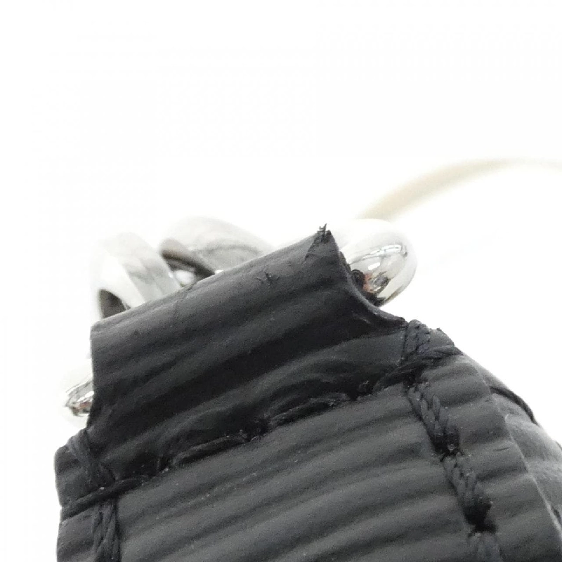 Túi đeo chéo Louis Vuitton Epi Easy Pouch On Strap M81070 620219