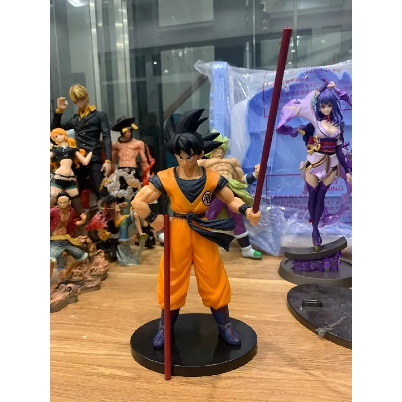 Mô hình SonGoku cầm gậy màu đỏ - không hộp 714389