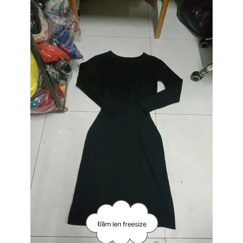 Combo 02 đầm len đen giá 35k 1007047